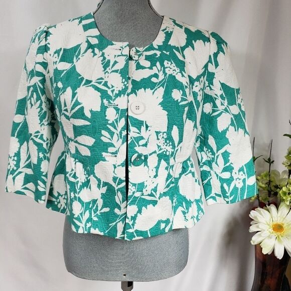 NWOT Gorgeous Chadwicks Seafoam Green Coat with Flower Pattern. Size 4 - Picture 1 of 7